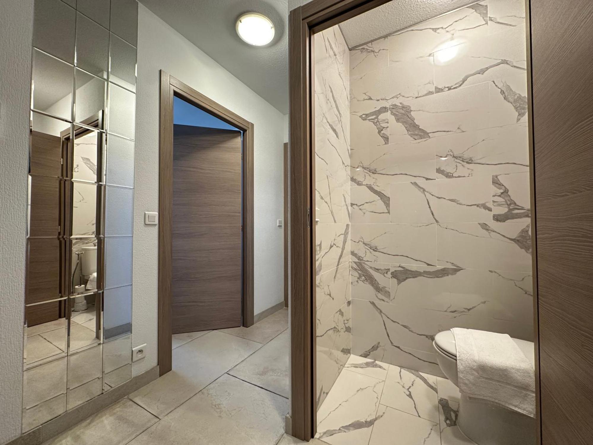 Luxurious 3 Rooms, Pool, Bnbrickeys Apartment Beausoleil