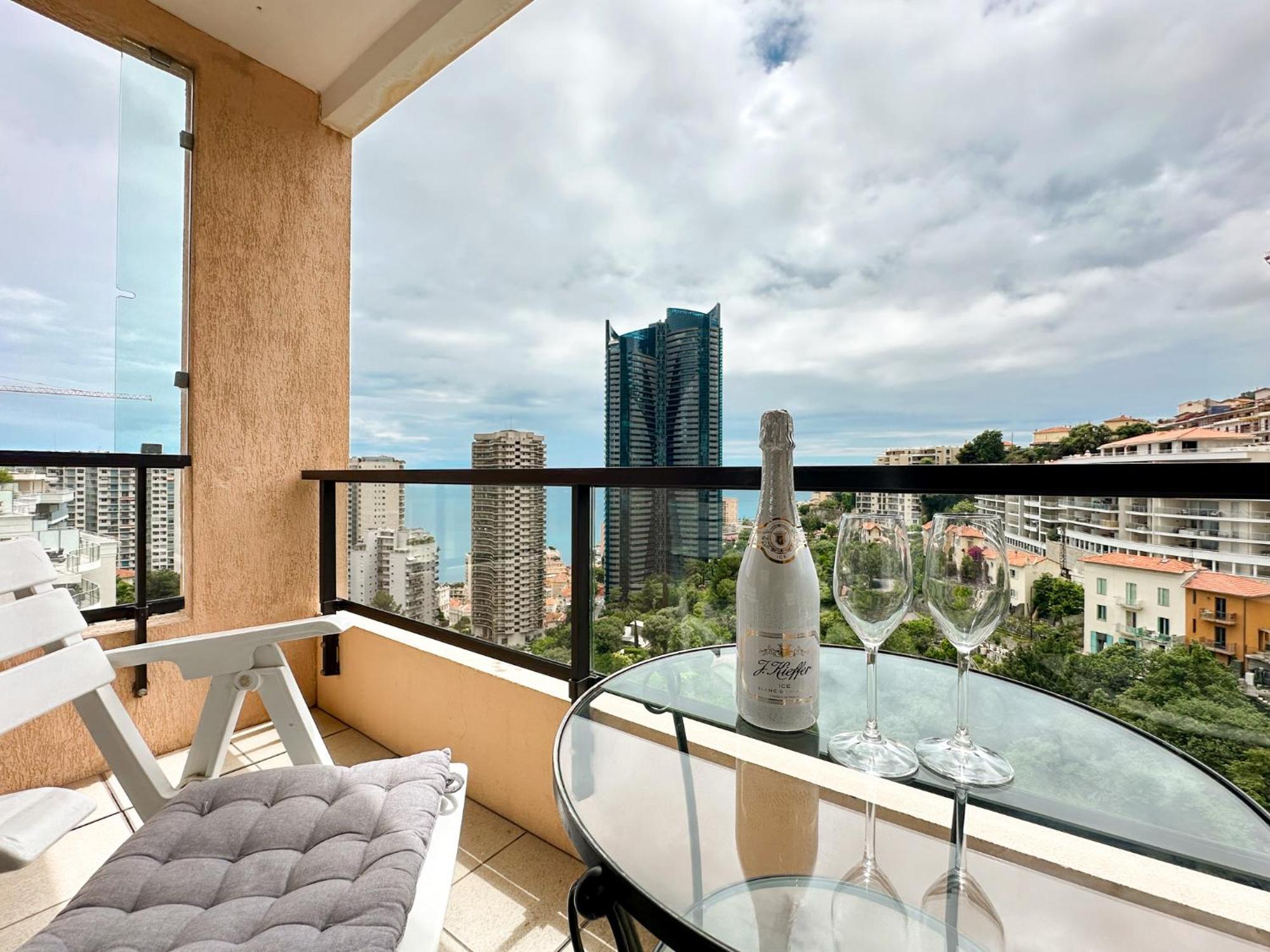 Luxurious 3 Rooms, Pool, Bnbrickeys * Beausoleil