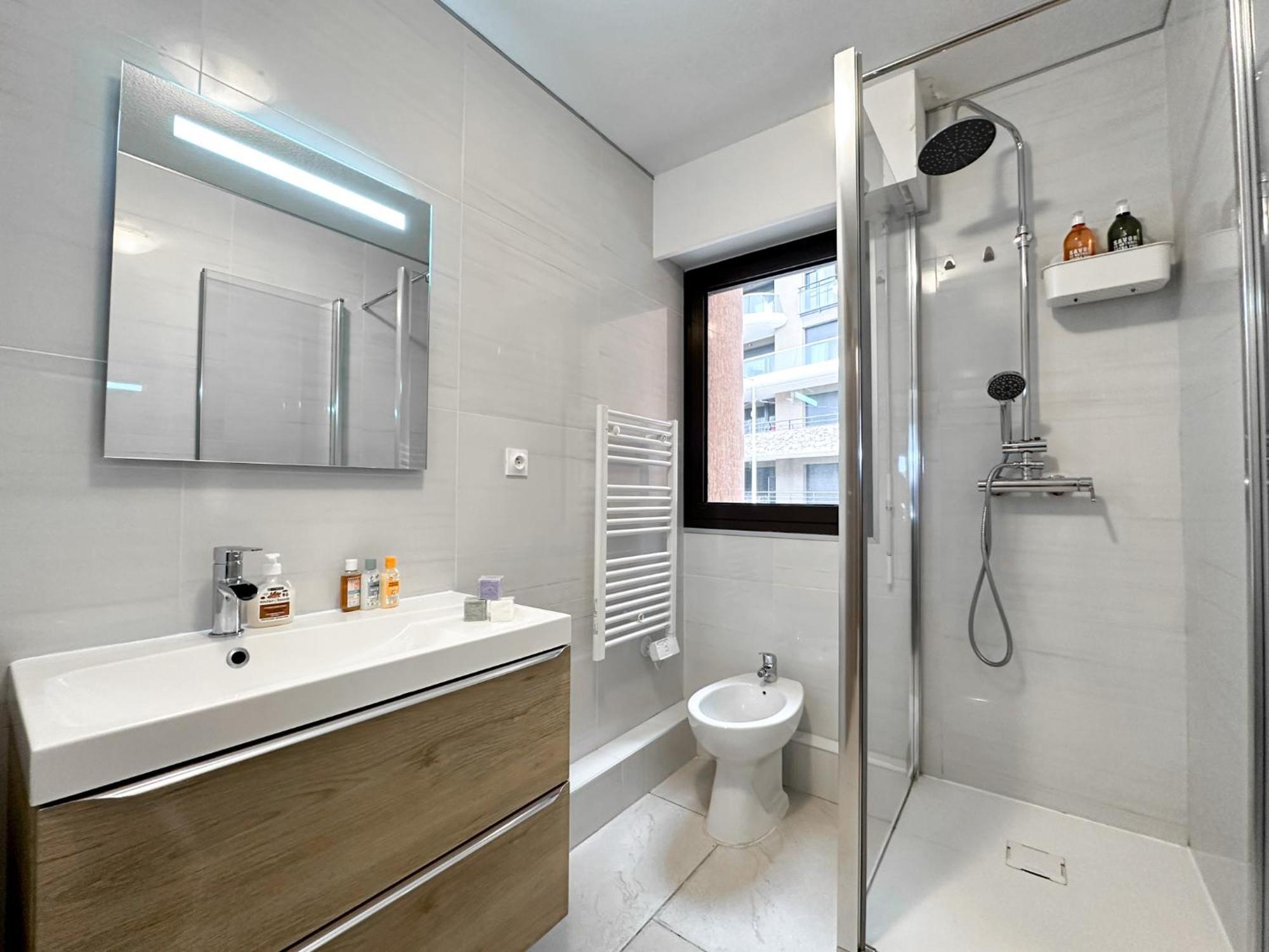 Apartamento Luxurious 3 Rooms, Pool, Bnbrickeys